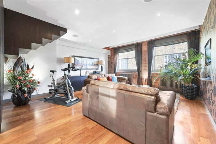 2 Bedroom Penthouse To Rent In Dingley Place, EC1V