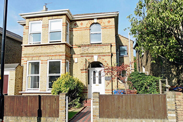 5 Bedroom Detached House To Rent In Elsie Road, East Dulwich, London, SE22