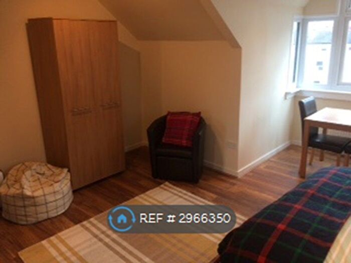 Studio To Rent In Victoria Road, Merseyside, CH45