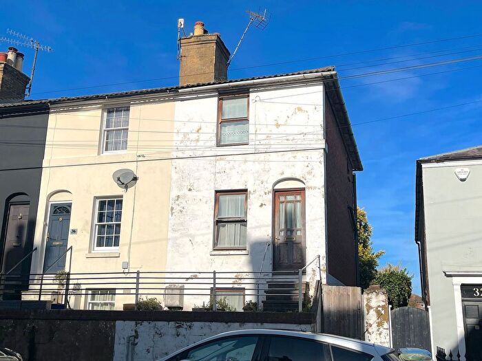 1 Bedroom End Terrace House For Sale In Ospringe Road, Faversham, ME13