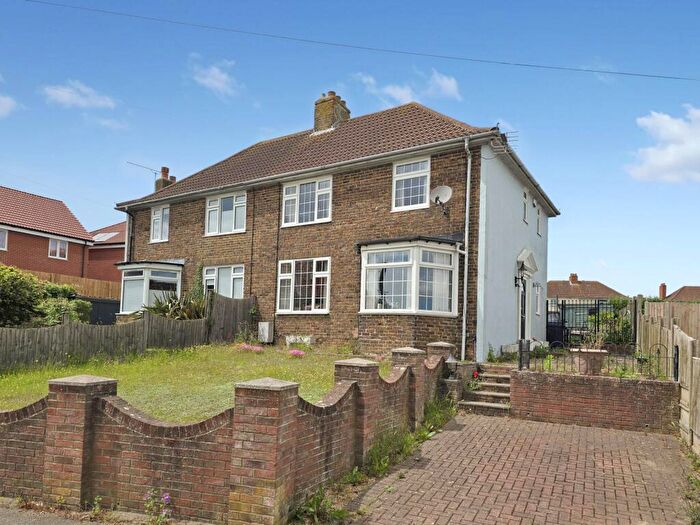 3 Bedroom Semi-Detached House For Sale In Burgess Road, Aylesham, CT3
