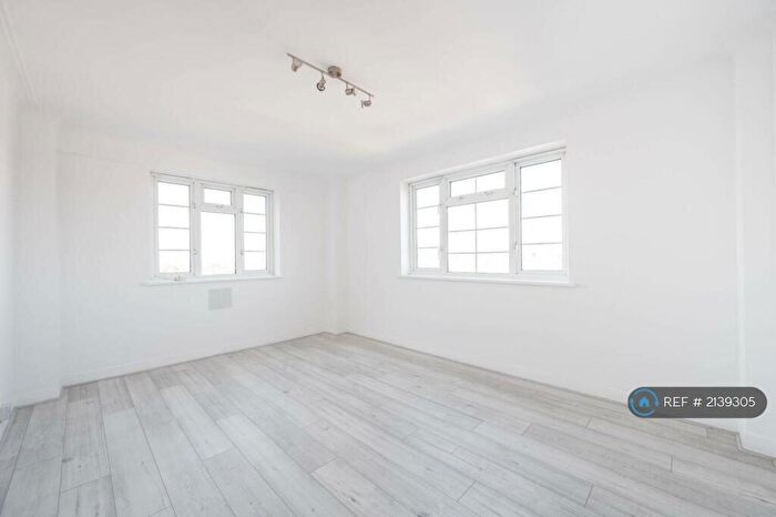 2 Bedroom Flat To Rent In Ashford Court, London, NW2