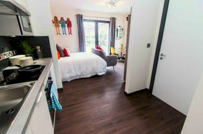 1 Bedroom Flat To Rent In Cardigan Lane, Leeds, LS4