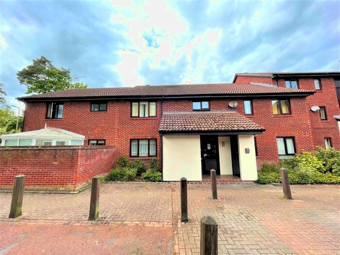 Studio To Rent In Didcot, Oxfordshire, OX11