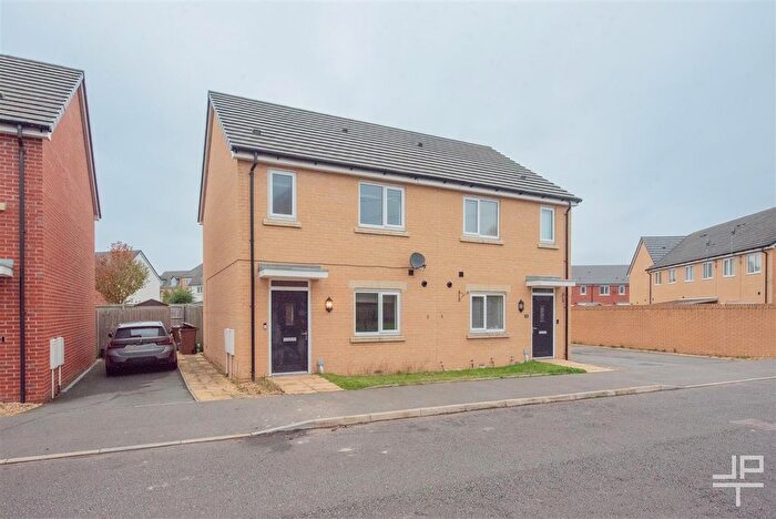 3 Bedroom Semi-Detached House To Rent In Aitken Way, St. Helens, WA9