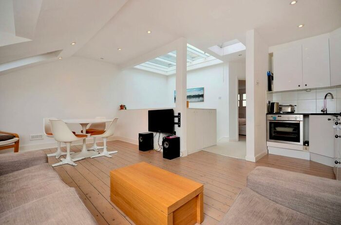 1 Bedroom Flat To Rent In Randolph Avenue, Maida Vale, London, W9