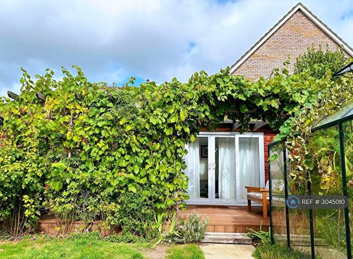Studio To Rent In Melrose Road, Southampton, SO15