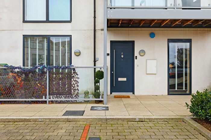 1 Bedroom Flat For Sale In Denmark Lodge, St. Clements Avenue, Romford, RM3