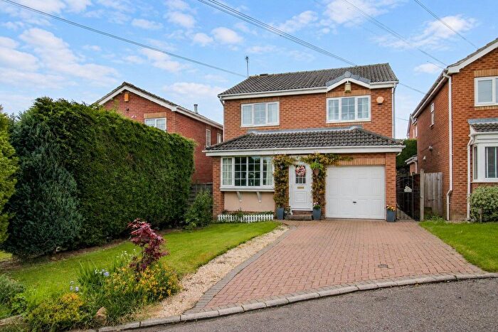 4 Bedroom Detached House For Sale In Meadowcroft Road, Outwood, Wakefield, WF1