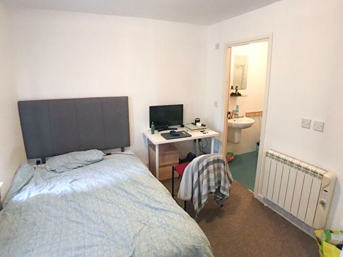 3 Bedroom Flat To Rent In Alan Road, Withington, Manchester, M20