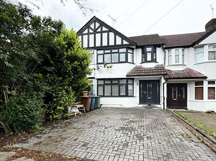 4 Bedroom Terraced House To Rent In Fairview Crescent, Rayners Lane, HA2