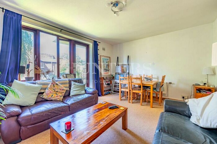 3 Bedroom Flat To Rent In Poets Road, London, N5