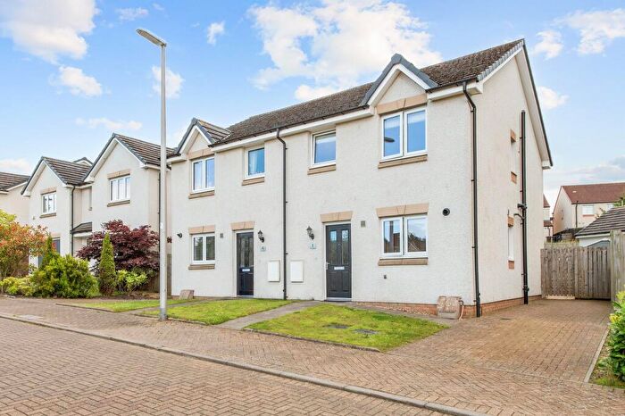 3 Bedroom Semi-Detached House For Sale In Blane Crescent, Dunfermline, KY11