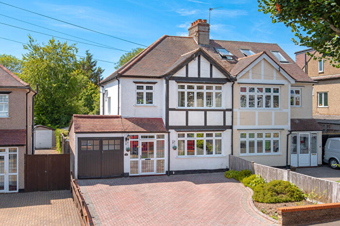 3 Bedroom Semi-Detached House For Sale In West Coulsdon, Surrey, CR5