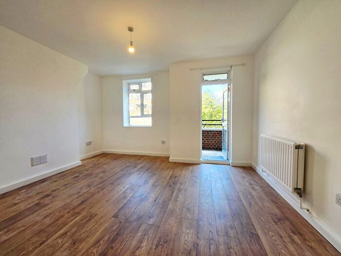 2 Bedroom Flat To Rent In Dent House, Tatum Street, London, SE17