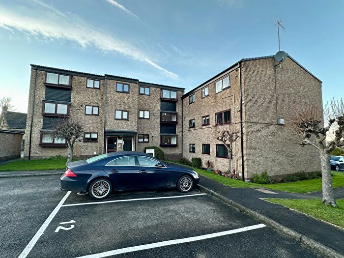 1 Bedroom Flat For Sale In Flat Ladybower Court Bradway Sheffield, S17