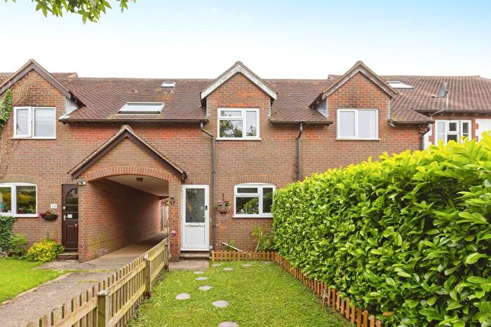 3 Bedroom Terraced House For Sale In Shakespeare Orchard, Grendon Underwood, Aylesbury, HP18