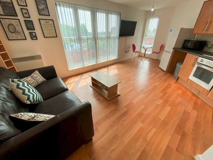 2 Bedroom House To Rent In Spofforth Road, L7