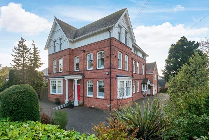 2 Bedroom Apartment For Sale In Avenue Road, Stratford-upon-Avon, CV37