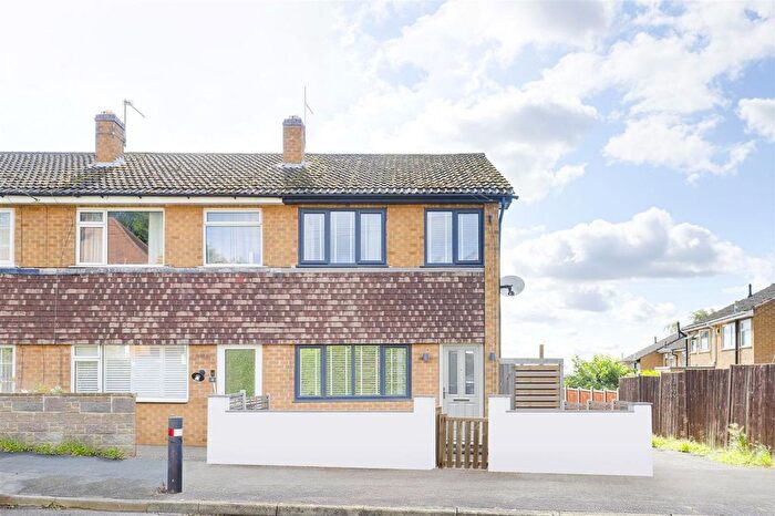 3 Bedroom Semi-Detached House For Sale In Besecar Avenue, Gedling, NG4