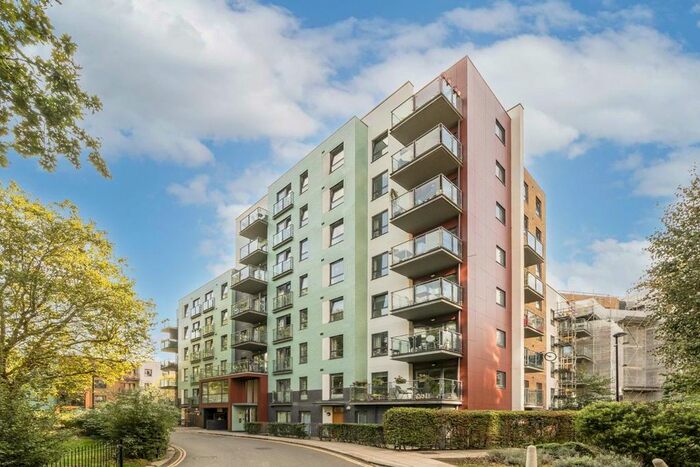 2 Bedroom Flat To Rent In All Saints Road, London, W3