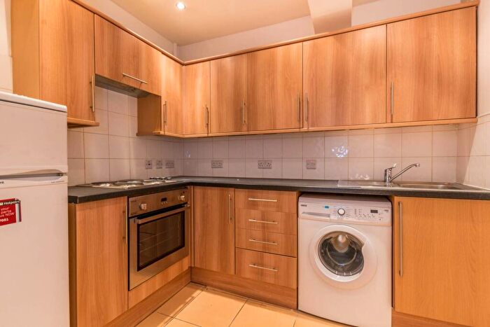 2 Bedroom Flat To Rent In Euston Road, Fitzrovia, London, NW1
