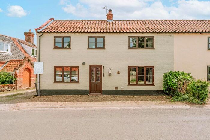 4 Bedroom Semi-Detached House For Sale In Happisburgh Road, White Horse Common, NR28
