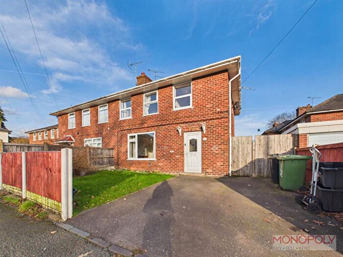 4 Bedroom Semi Detached House For Sale In Oak Drive, Wrexham, LL12