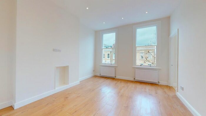 2 Bedroom Flat To Rent In Eardley Crescent, London, SW5