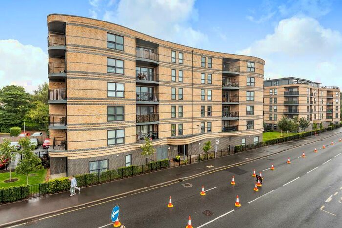 2 Bedroom Apartment To Rent In Trevenna, Slough, SL1