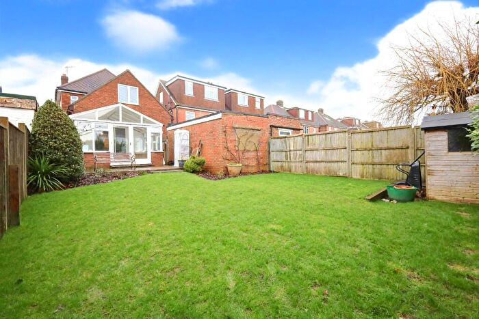 4 Bedroom Detached House For Sale In Hangleton Road, Hove, East Sussex, BN3