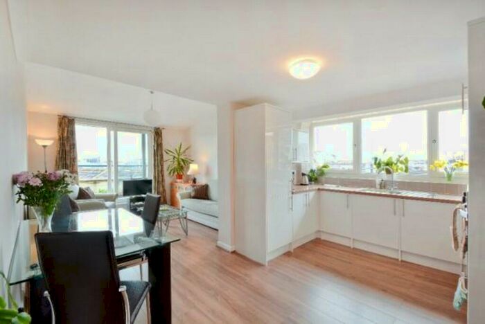 2 Bedroom Apartment To Rent In Rushcutters Court, Boat Lifter Way, SE16