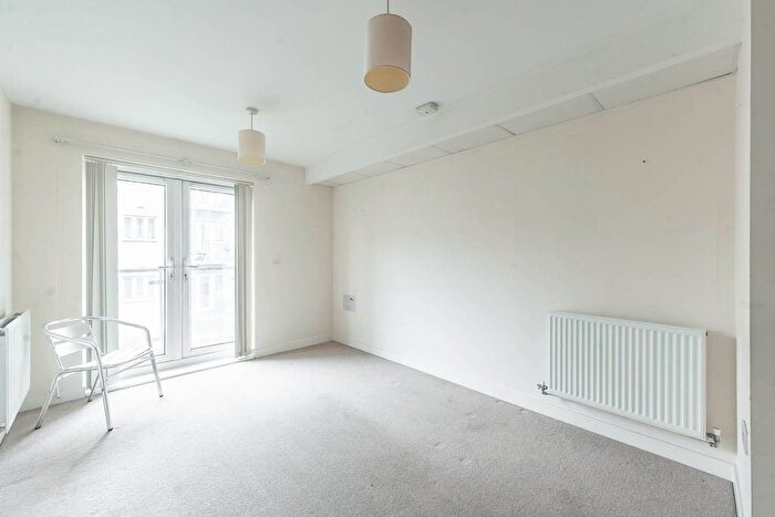 1 Bedroom Flat To Rent In Ley Farm Close, Radlett, Watford, WD25