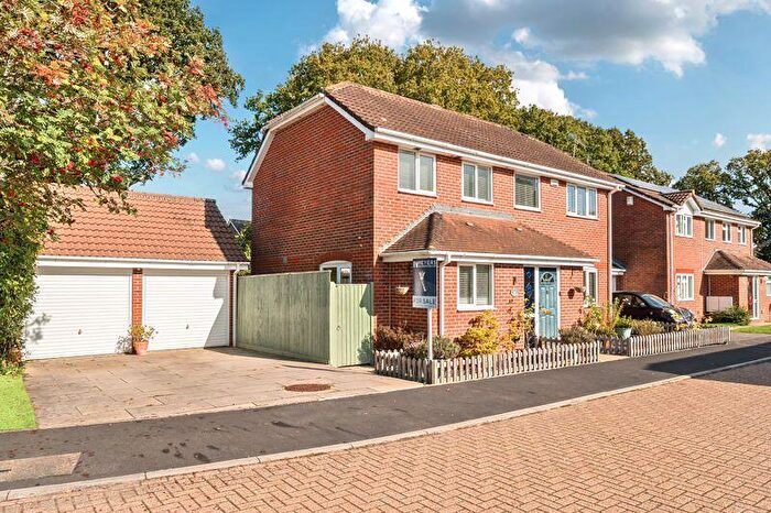 4 Bedroom Detached House For Sale In Hadrian Way, Corfe Mullen, BH21