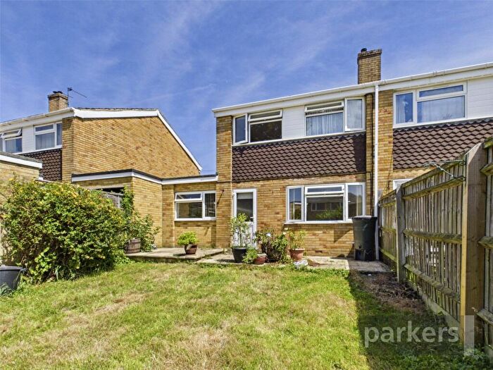 3 Bedroom Semi-Detached House To Rent In Colwell Drive, Witney, Oxfordshire, OX28