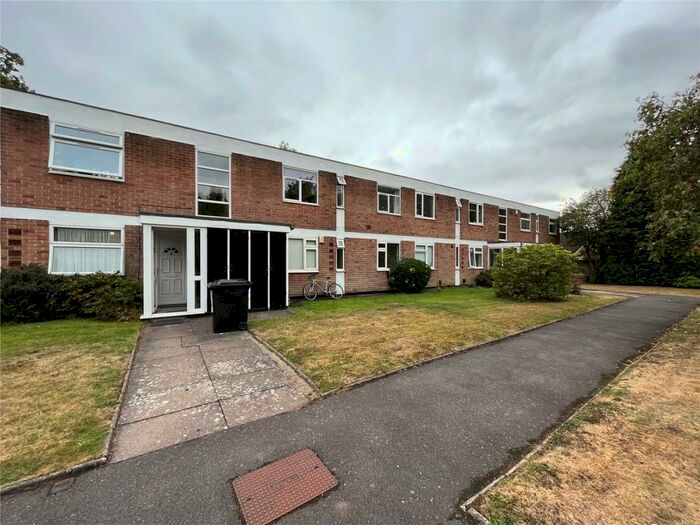 2 Bedroom Flat To Rent In Fox Hollies Road, Hall Green, Birmingham, B28