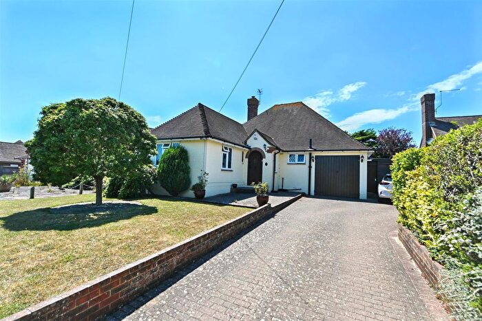 3 Bedroom Detached Bungalow For Sale In Wrestwood Avenue, Eastbourne, BN22