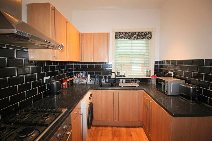 1 Bedroom Flat For Sale In North Promenade, Lytham St. Annes, FY8