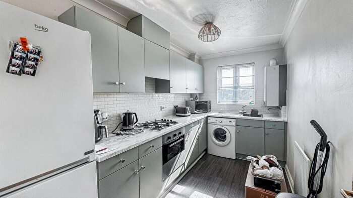 2 Bedroom Apartment To Rent In Goring Road, Colchester, Essex, CO4