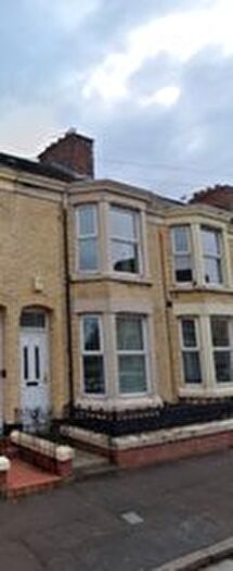 2 Bedroom Terraced House To Rent In Adelaide Road, L7