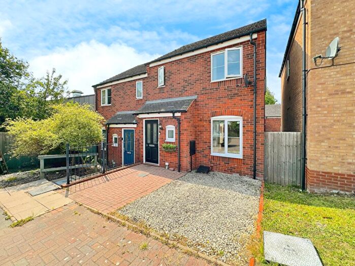 3 Bedroom Semi-Detached House For Sale In Jonah Drive, Great Bridge, Tipton, DY4