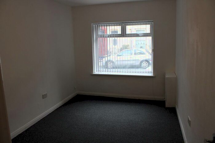1 Bedroom Flat To Rent In Hawksworth Street, Liverpool, Merseyside, L4