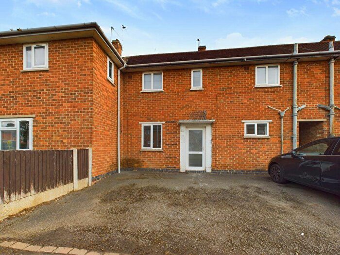 3 Bedroom Semi-Detached House To Rent In Tennyson Road, Loughborough, LE11