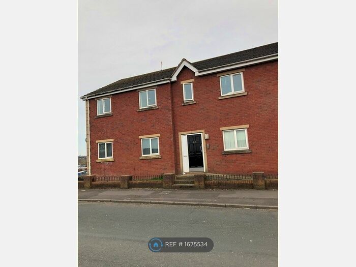 2 Bedroom Flat To Rent In Kingsbridge Court, Blackburn, BB2