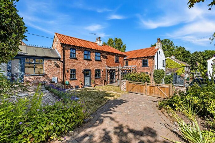 4 Bedroom Detached House For Sale In Town Street, Lound, Nottinghamshire, DN22