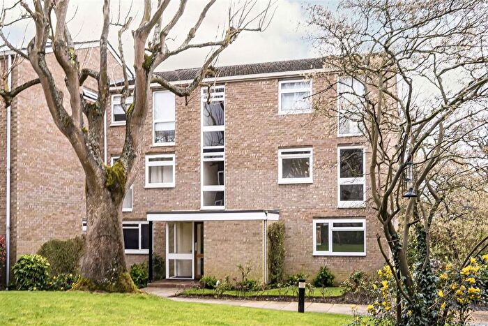 1 Bedroom Flat To Rent In Harrowdene Gardens, Teddington, TW11