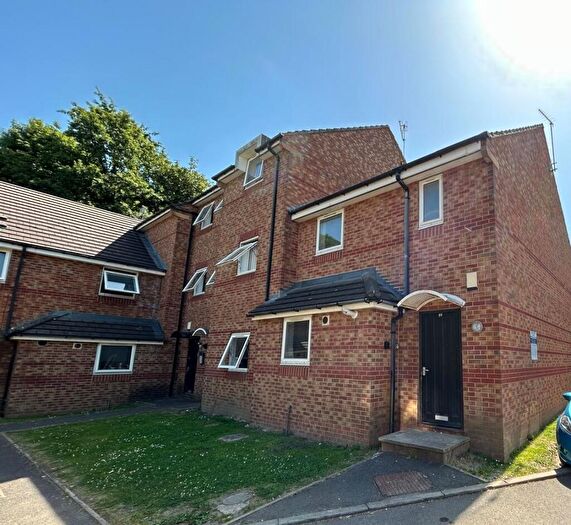 5 Bedroom End Of Terrace House For Sale In No, Norfolk Park Village, Norfolk Park Road, Sheffield, South Yorkshire, S2
