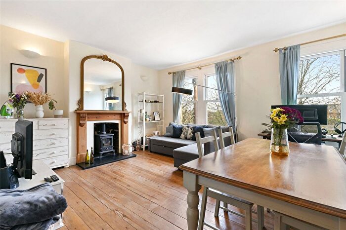 3 Bedroom Terraced House To Rent In Birdhurst Road, Wandsworth, London, SW18