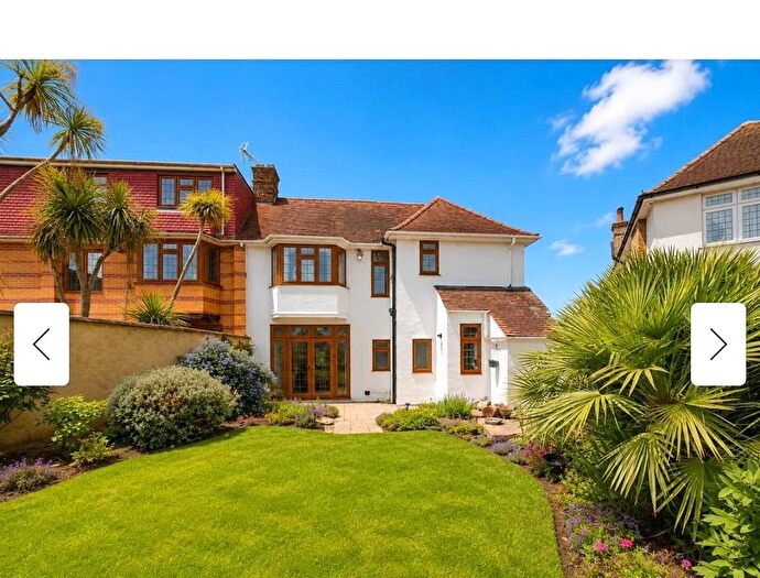 5 Bedroom Detached House For Sale In Mount Drive, Wembley, HA9