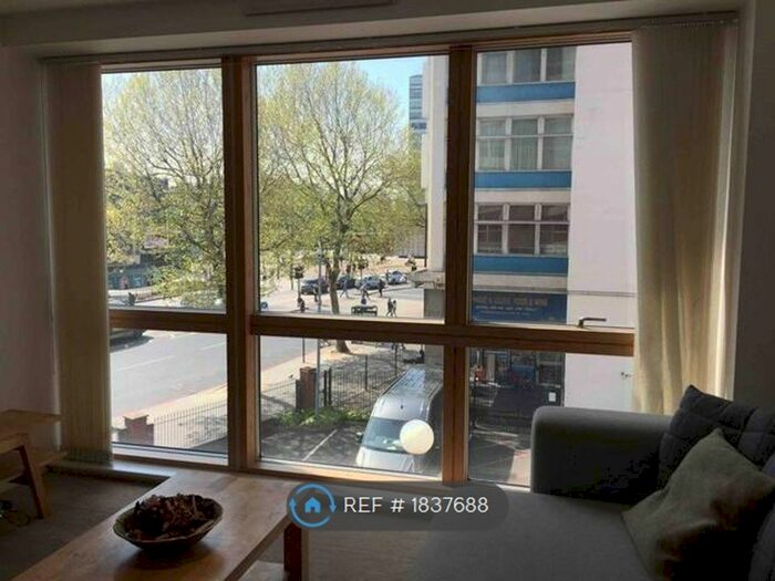 2 Bedroom Flat To Rent In Metro Central Heights, London, SE1